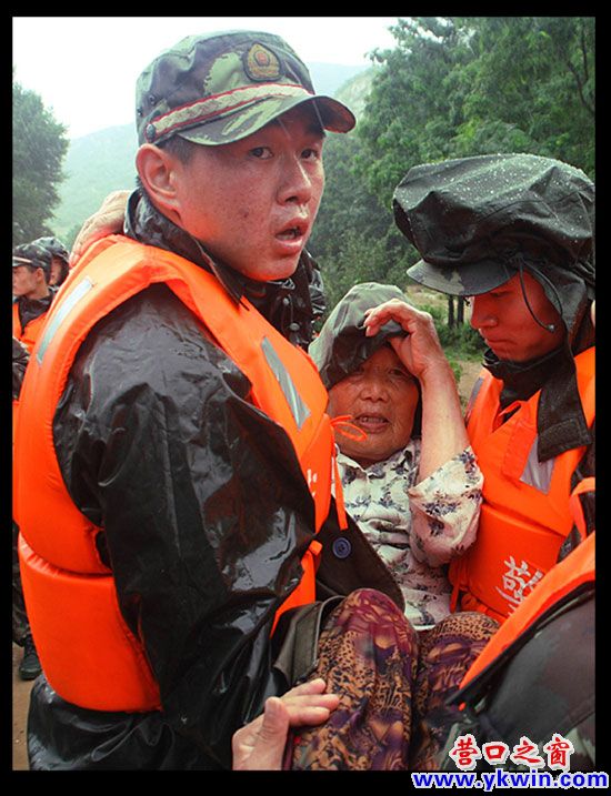 緊急時(shí)刻-1副本