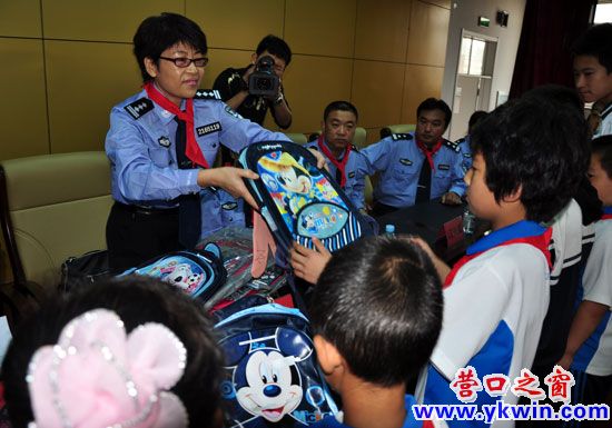 “童夢警圓” 營口監(jiān)獄團(tuán)委牽手留守兒童