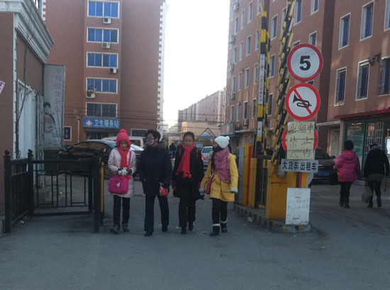 營(yíng)口周末的小小“上班族”