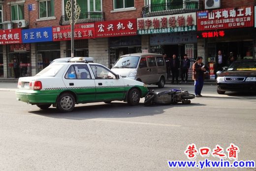 大風天氣誘發(fā)交通事故連連