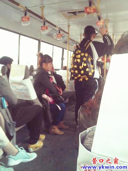 608c081cjw1dy756jfh09j_副本