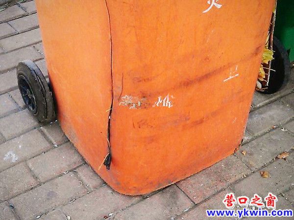 608c081cjw1dyui8pf3mtj_副本