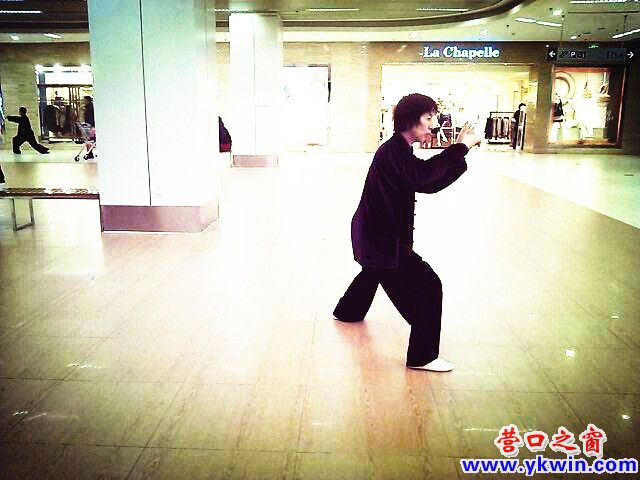 c0287a07jw1e20y6zpeefj_副本