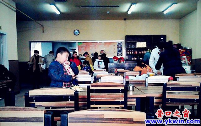 c0287a07jw1e2twkzqozej_副本