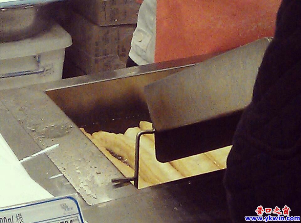 c0287a07jw1e3sm2o8lx4j