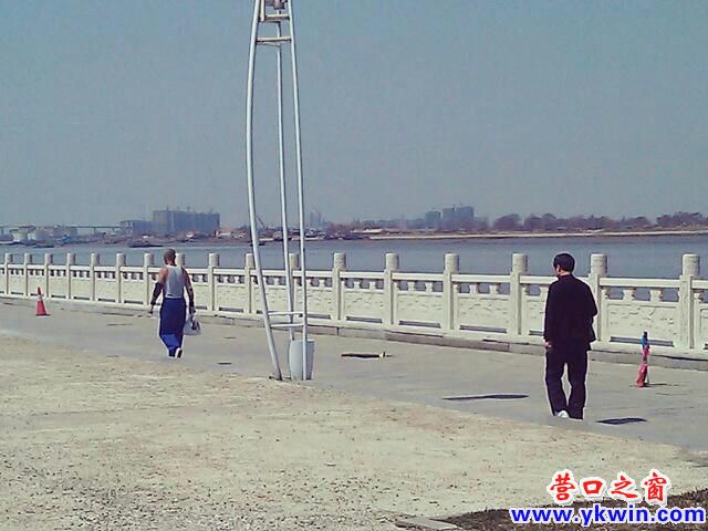 c0287a07jw1e445o6humwj20hs0dcq3y