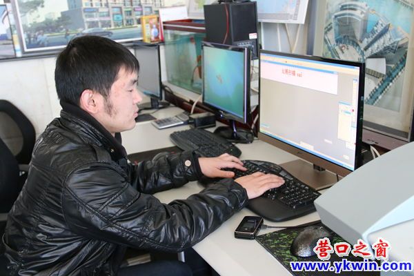 偉奇 設(shè)計(jì)師