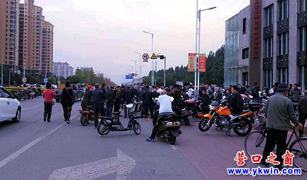 破爛市  馬路上