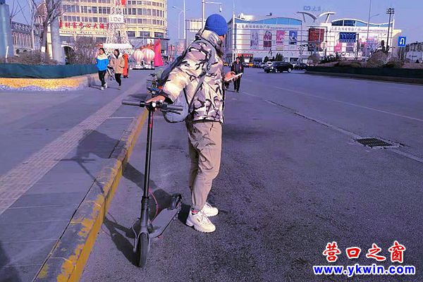 電動(dòng)滑板車(chē)2