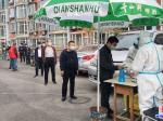 營口市：早六點核酸檢測現(xiàn)場